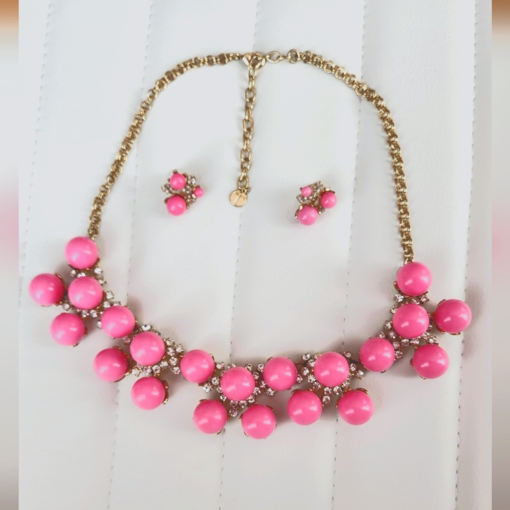 TALBOTS Chunky Necklace and Earrings Set